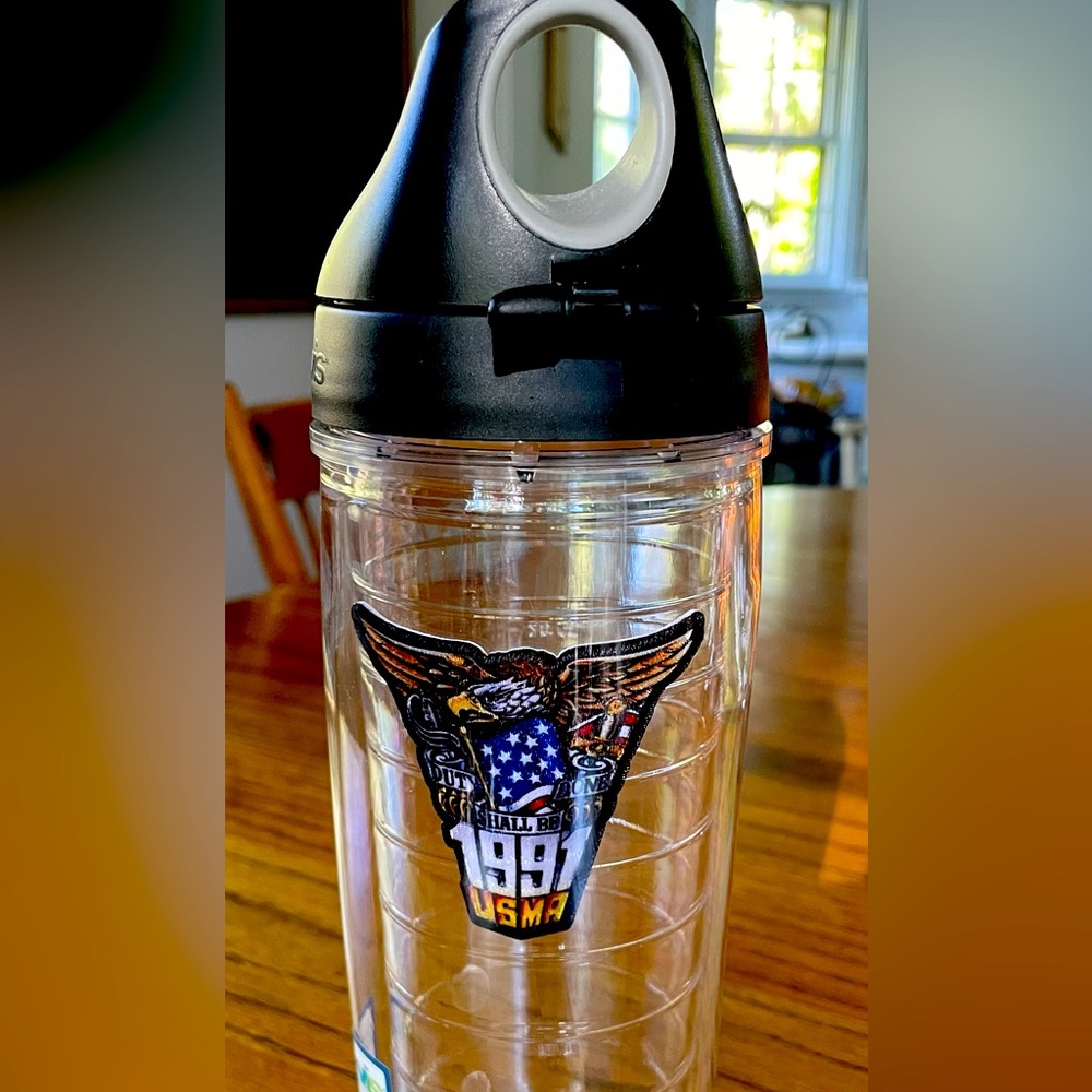 Tervis - West Point USMA 1991 - NWT - 20 ounce - w lid